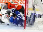 Auston Matthews' Scoring Slump Deepens as Maple Leafs Fall to Flyers in Shootout