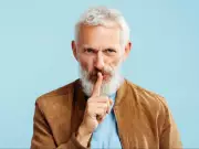 Dear Abby: Woman's New Romance Must Stay Secret as Partner Fears Mother's Disapproval