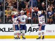 Edmonton Oilers' Back-to-Back Wins Spark Playoff Hopes After Dominating Vegas