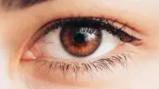 Eye Health Alert: The Hidden Dangers of Redness-Relief Drops