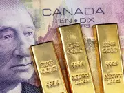 Gold's Dramatic Fall Could Worsen: Economist Warns of $1,000 Further Drop
