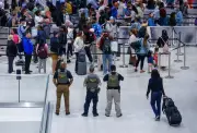 ICE Agents Deployed to TSA Checkpoints Under Trump Order Amid Airport Delays