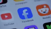 Manitobans Debate Potential Social Media Ban for Children Under 16