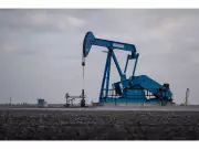 Oil Surges 20% Weekly as Middle East War Paralyzes Hormuz Shipping