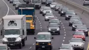 Ontario Considers Allowing Solo Drivers in HOV Lanes During Off-Peak Hours
