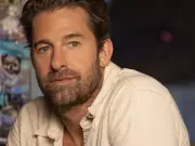 Scott Speedman Discusses New Crime Series 'RJ Decker' and Career Journey