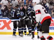 Tampa Bay Lightning Defeat Ottawa Senators 4-2, Hurting Senators' Playoff Hopes