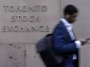 Toronto Stocks Rise on Oil and Gold Surge as U.S. Markets Decline