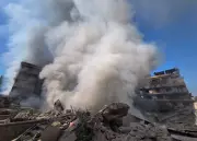 Trump Confirms New Strikes on Iranian Leadership as Middle East Conflict Escalates