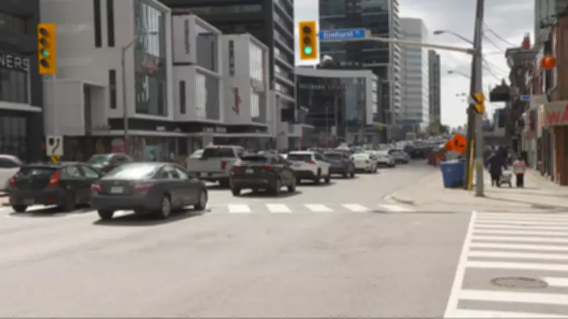 AI-Controlled Traffic Lights Arrive on Yonge Street to Combat Toronto Gridlock