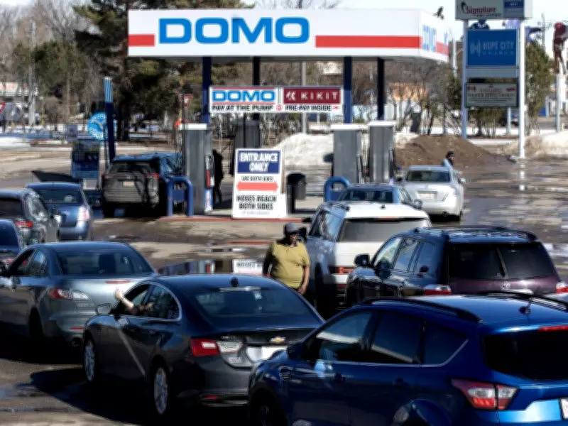 Alberta Maintains Provincial Gas Tax Despite Federal Summer Relief Pledge