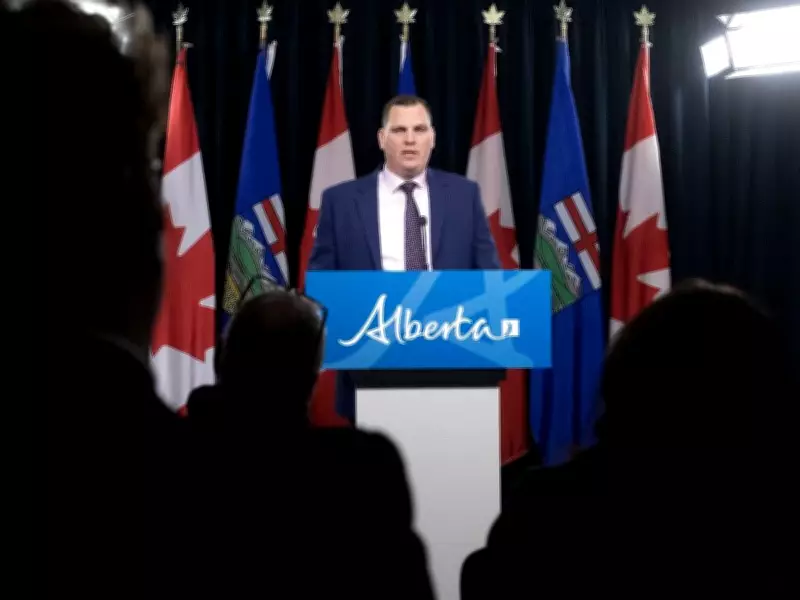 Alberta's Bill 26 Seeks Immigration Control and Employer Registry for Foreign Workers