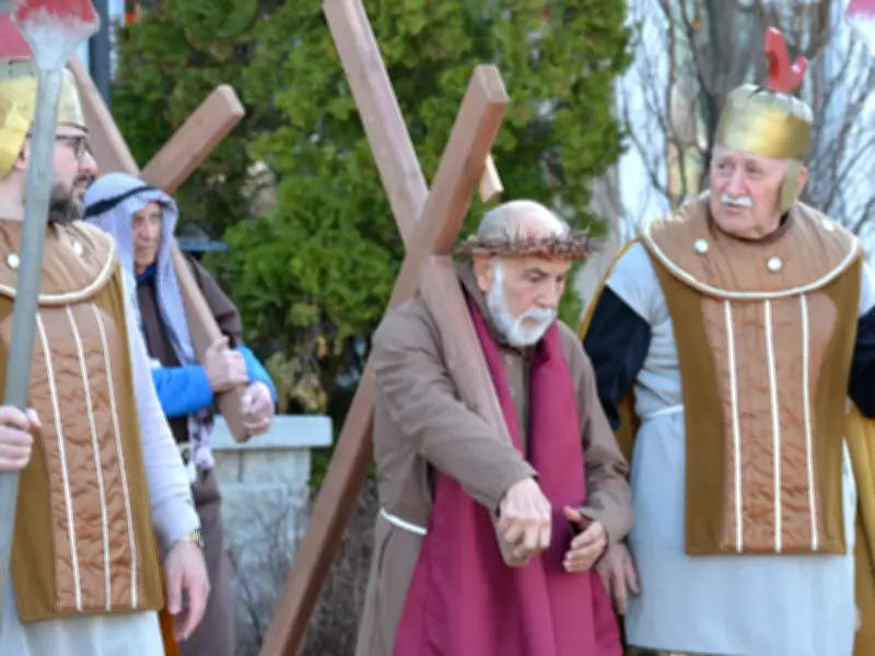 Amherstburg's Good Friday Procession Draws 200 Participants in Solemn Reenactment