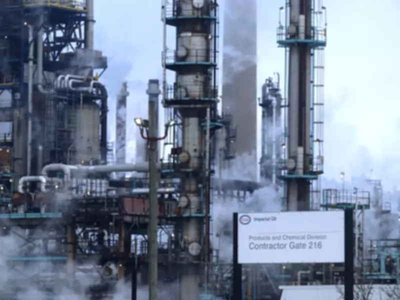 Analyst Predicts 20% Surge for TSX Oilsands Giant Amid Iran Conflict and Hormuz Crisis