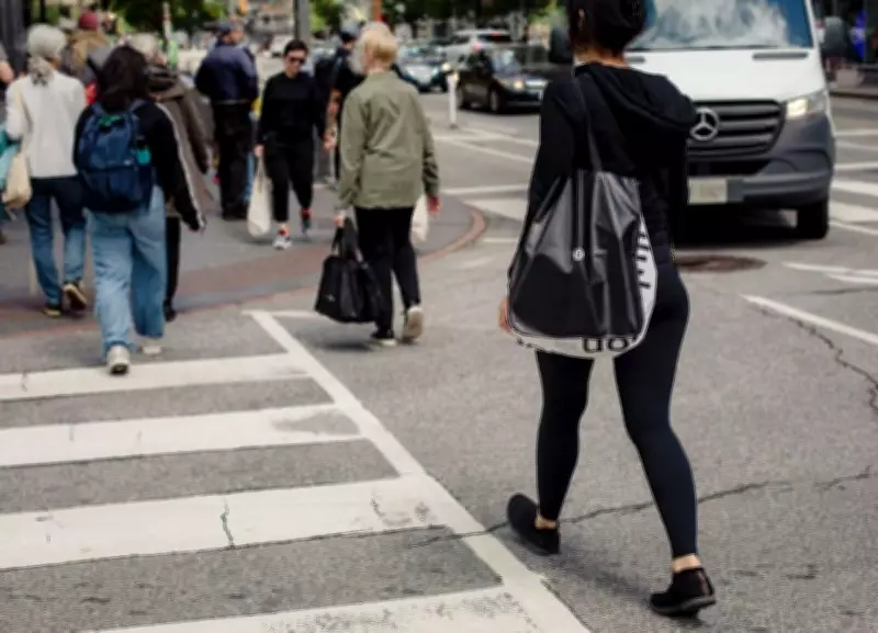 Canadian Consumer Confidence Hits 11-Month Low Amid Iran War Impact