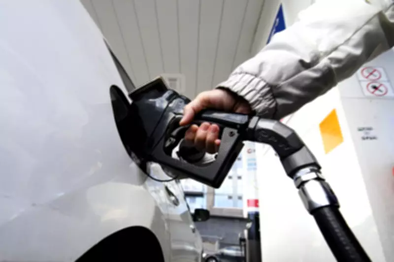 Canadian Inflation Climbs to 2.4% in March, Fueling Economic Concerns