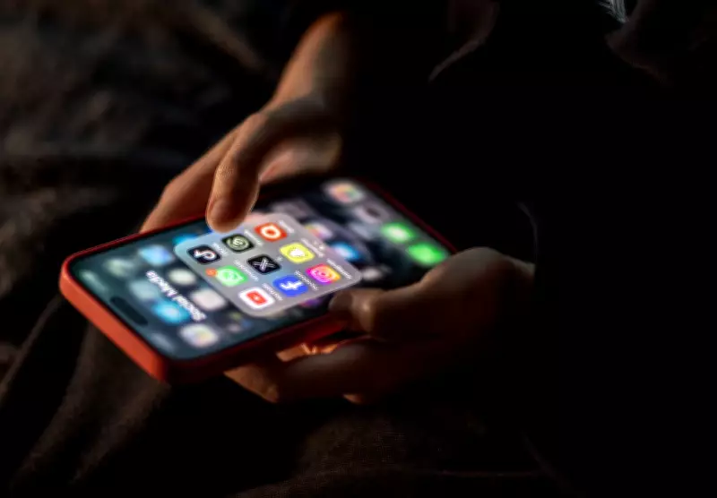 Canadians Remain Addicted to Social Media Despite Growing Discontent: Angus Reid Study