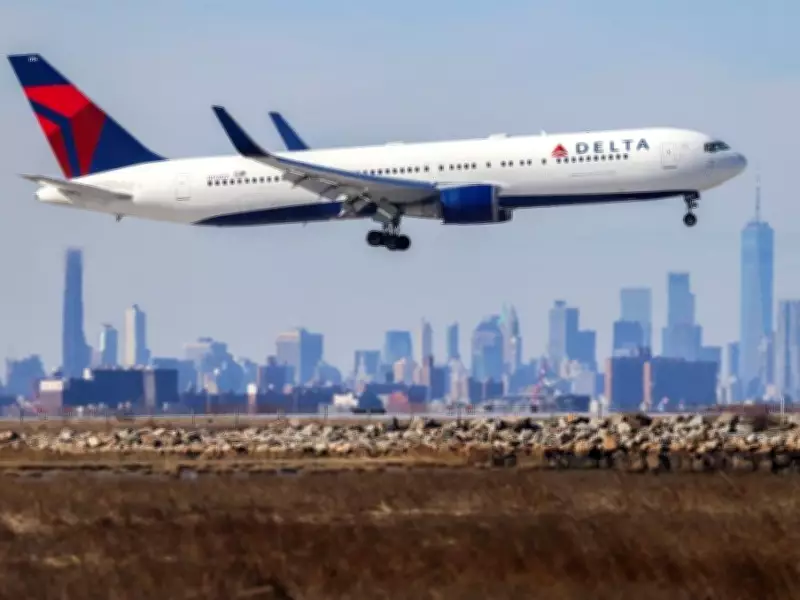 Delta Pilots' Wrong Tower Contact During LaGuardia Landing Averts Disaster
