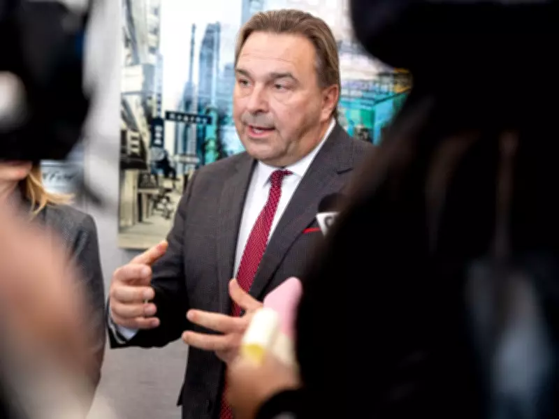 Former Speaker Backs Probe into MLA's Alleged Office Subletting Violation