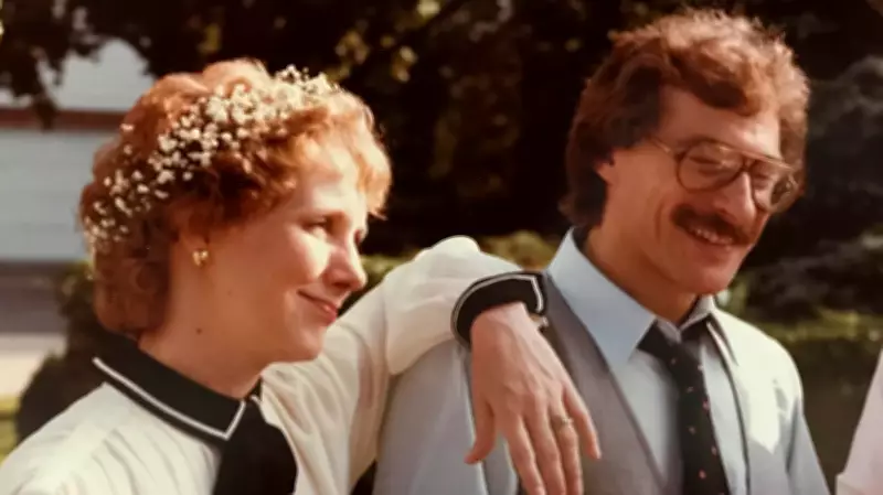 Grieving Widower Finds Comfort in Conversations with Late Wife's Ashes