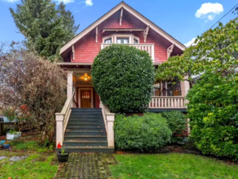 Kitsilano Home Sells for $4.24M Over Asking After Bidding War