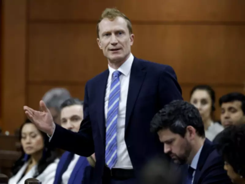 Liberals Consider Social Media Ban for Minors as Part of Online Safety Agenda