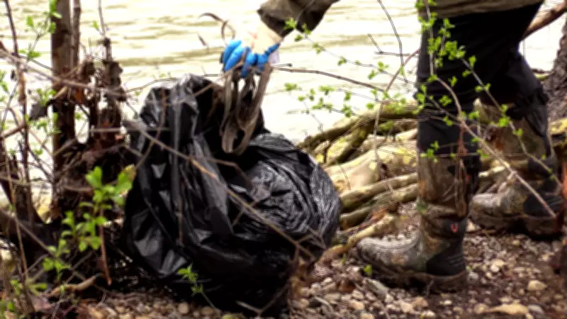 Londoners Unite for Annual Thames River Cleanup and EarthFest Celebration