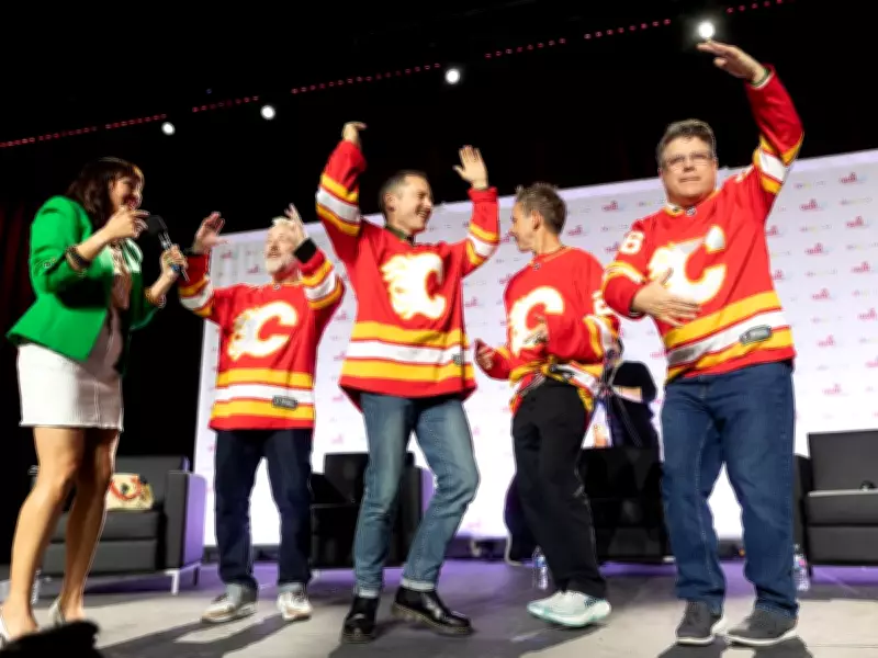 Lord of the Rings Hobbits Celebrate 25 Years with Wild Calgary Expo Show