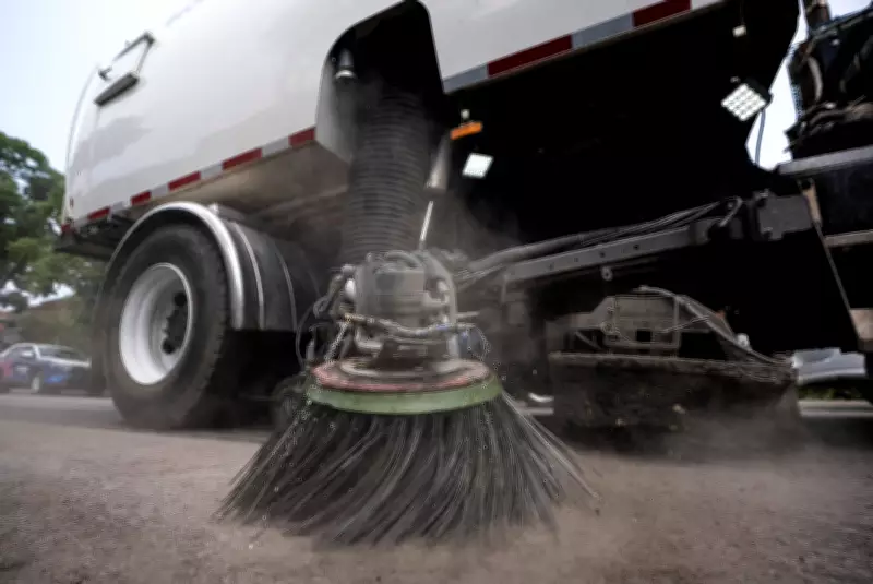 Montreal Suspends Parking Rules During Blue-Collar Strike to Aid Residents