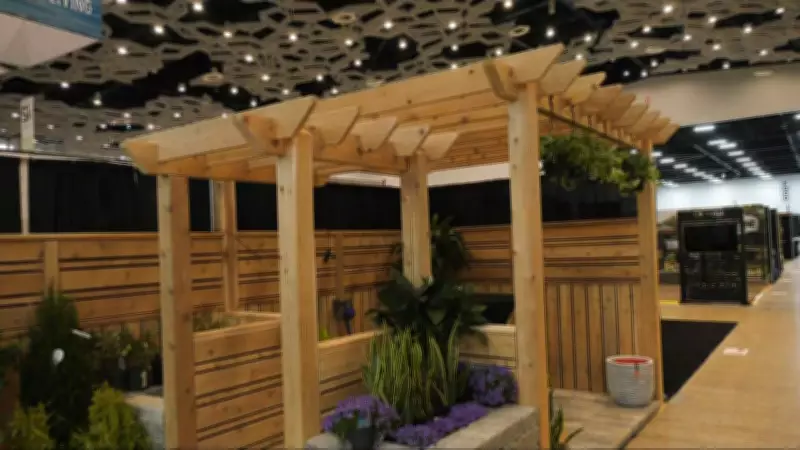 New Play 'Glitch' Premieres at Manitoba Theatre for Young People This Weekend