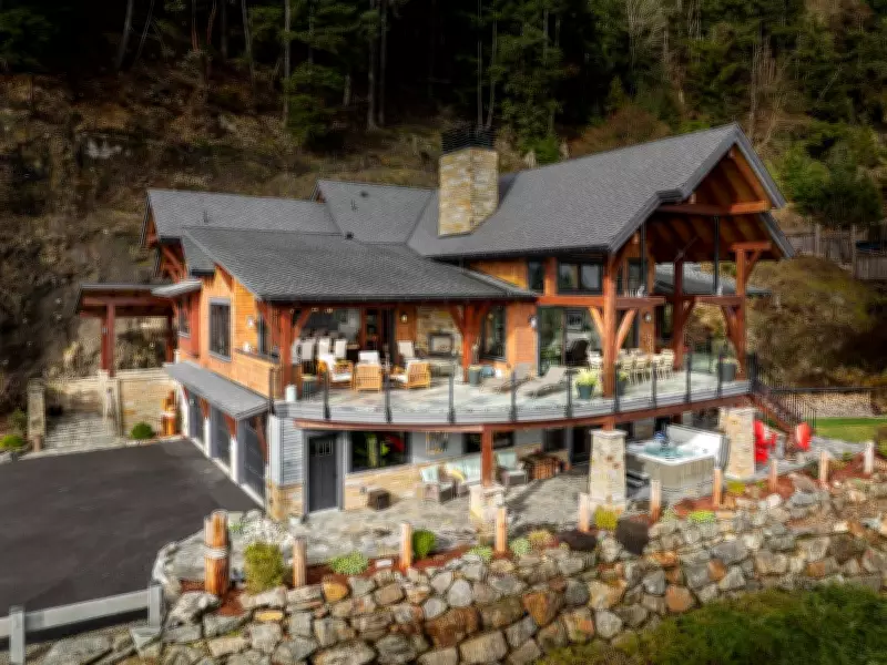 Ocean-View Bowen Island Home: Year-Round Outdoor Entertaining with Expansive Decks