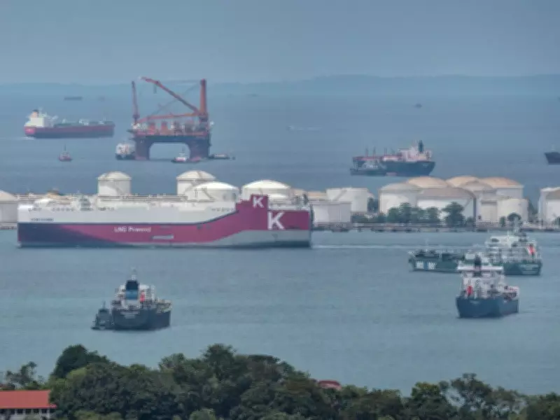 Oil Prices Swing as Iran Rejects Ceasefire, Trump Renews Hormuz Threats