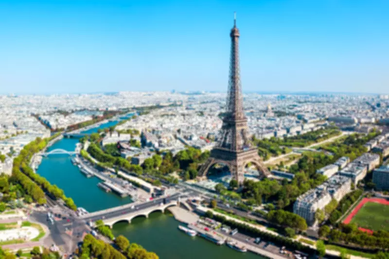 Original Eiffel Tower Staircase Segment to be Auctioned, Requires Deep Pockets