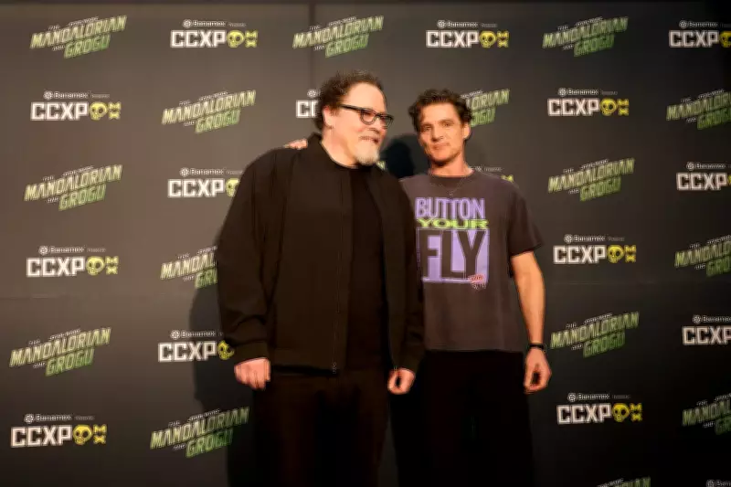 Pedro Pascal Moved to Tears at Mexico Pop Culture Convention