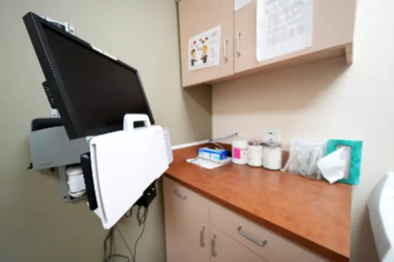 Quebec Obstetrics Clinics Close as Physician Agreement Talks Collapse