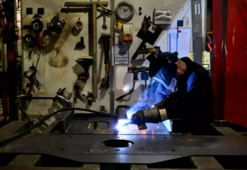 Quebec Unions Demand Delay to 1% Law Changes, Citing Worker Concerns