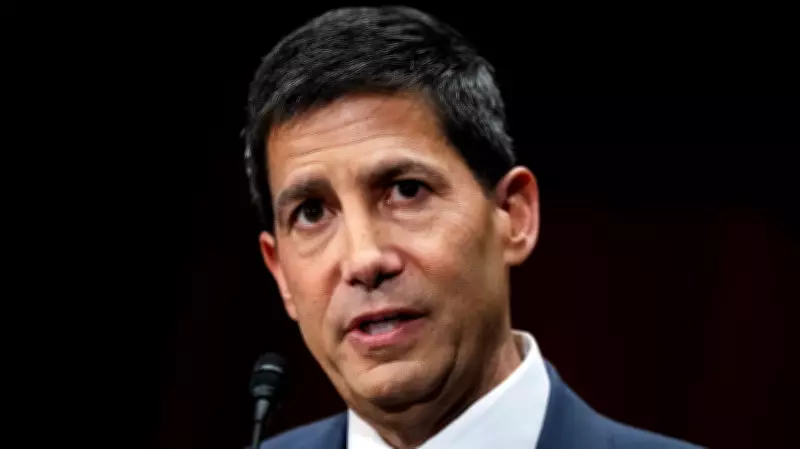 Senate Panel OKs Kevin Warsh as Fed Chair on Party-Line Vote