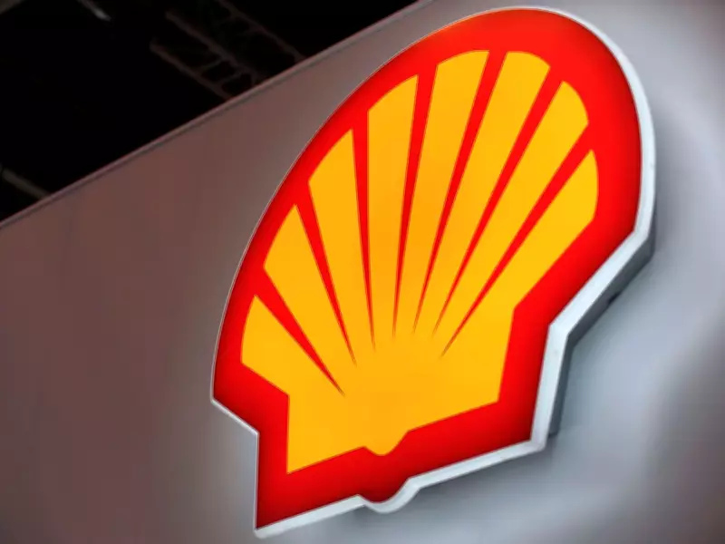 Shell's Decade of Deals in Canada: From Oilsands to Natural Gas Shift