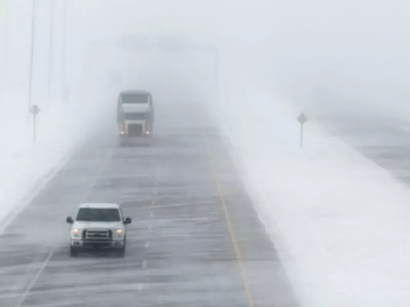 Spring Snowstorm Hits Southern Saskatchewan, Disrupts Travel with Heavy Snowfall