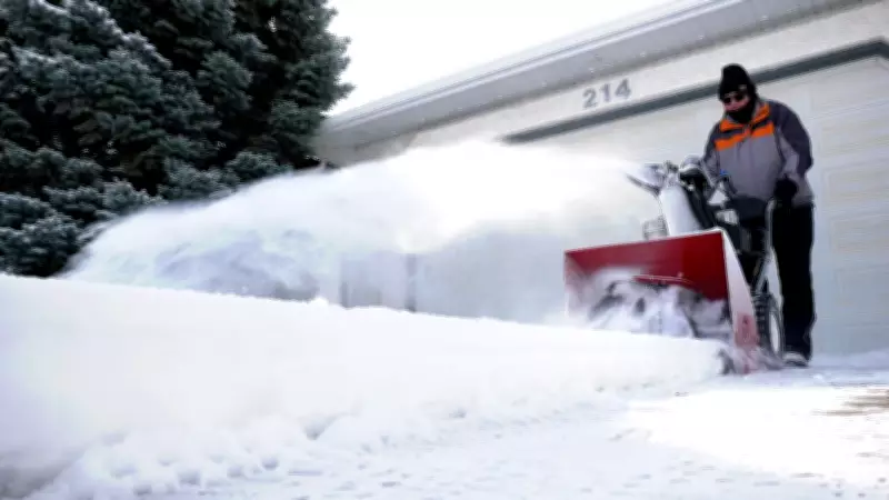 Spring Storm Dumps Heavy Snow Across Saskatchewan, Disrupting Travel