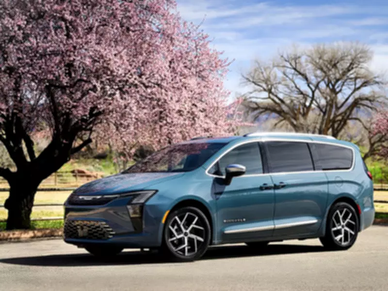 Stellantis Slashes Prices on Windsor-Built 2027 Chrysler Pacifica by Up to $7,200