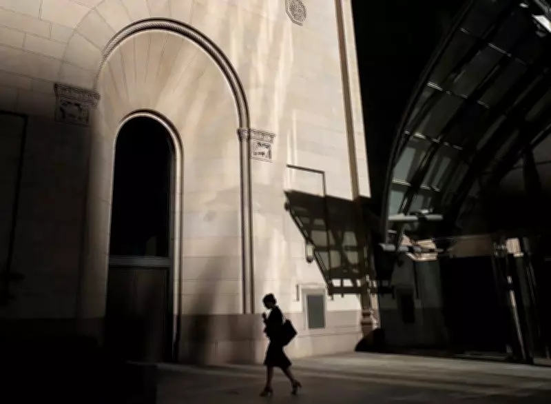 Survey Reveals Gender Gap in Flexible Work Arrangements Across Canada