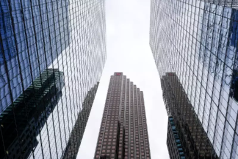 Tech Stocks Drive S&P/TSX Composite Higher as U.S. Markets Reach New Highs