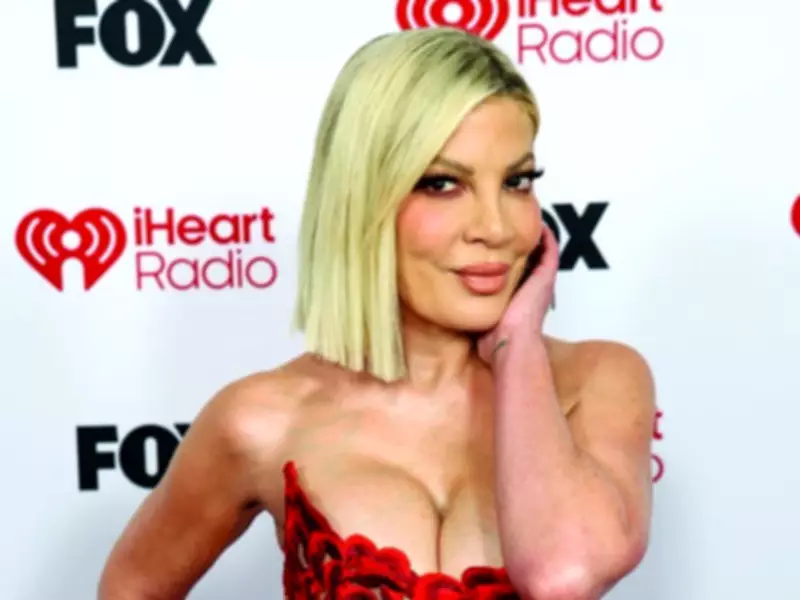 Tori Spelling Reveals Details of Terrifying Car Crash That Sent Seven Children to Hospital