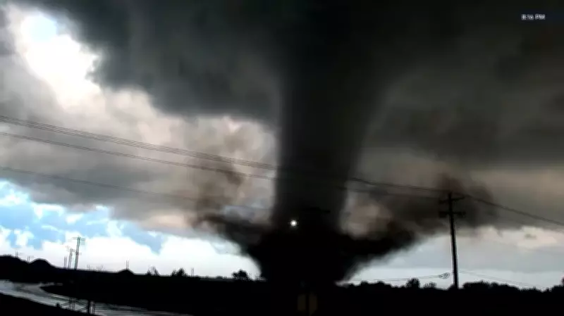 Tornado tears through Oklahoma, damaging homes and closing roads