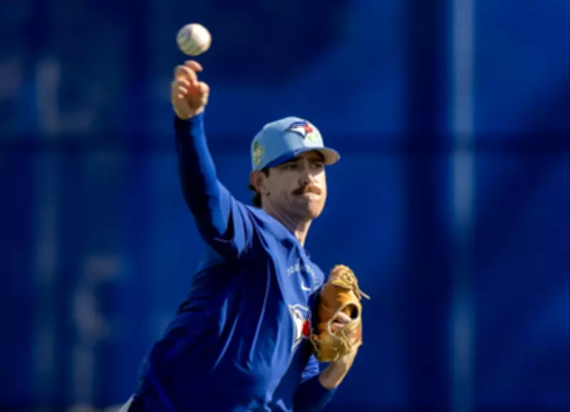 Toronto Blue Jays Place Shane Bieber on 60-Day IL, Acquire Lenyn Sosa from White Sox