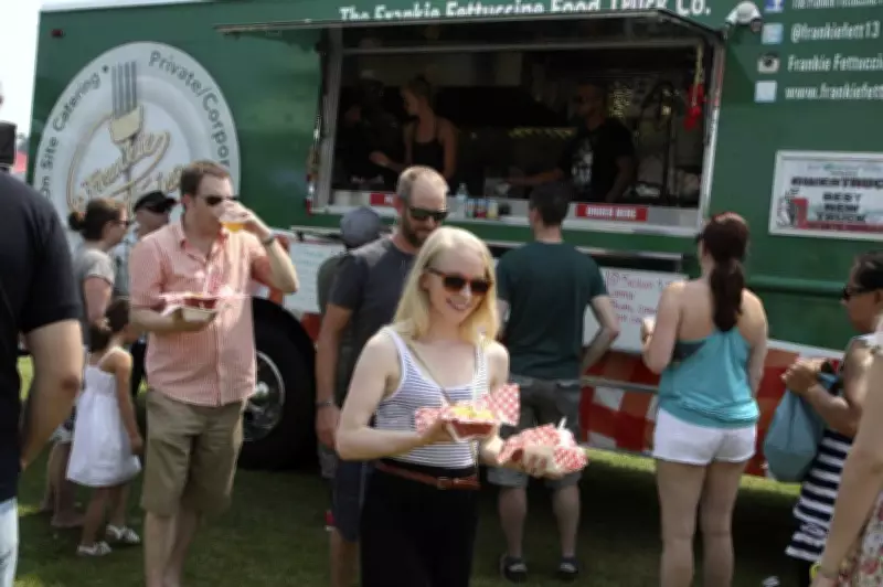 Toronto Eases Street Vending Rules Ahead of World Cup, Sparks Debate