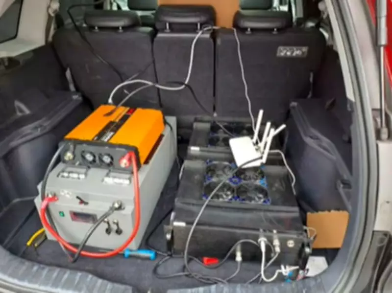 Toronto Police Bust Trio Using SMS Blaster to Spam Phones in First Canadian Case