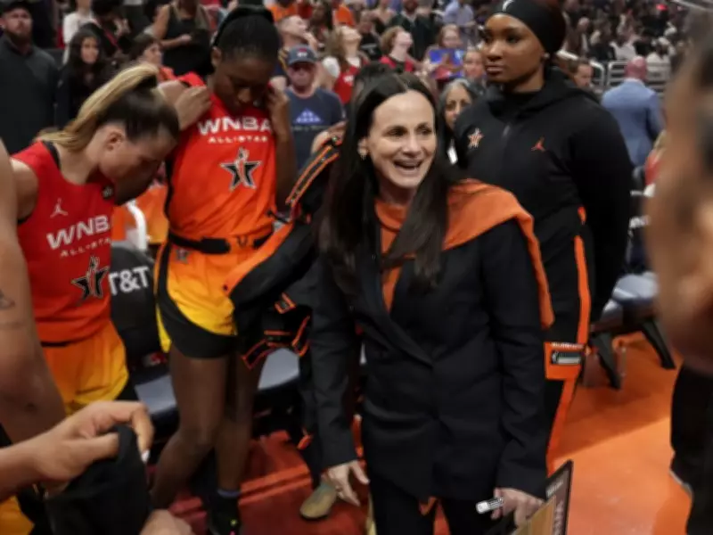 Toronto Tempo Coach Sandy Brondello Brings Collaborative Spirit to Inaugural Camp