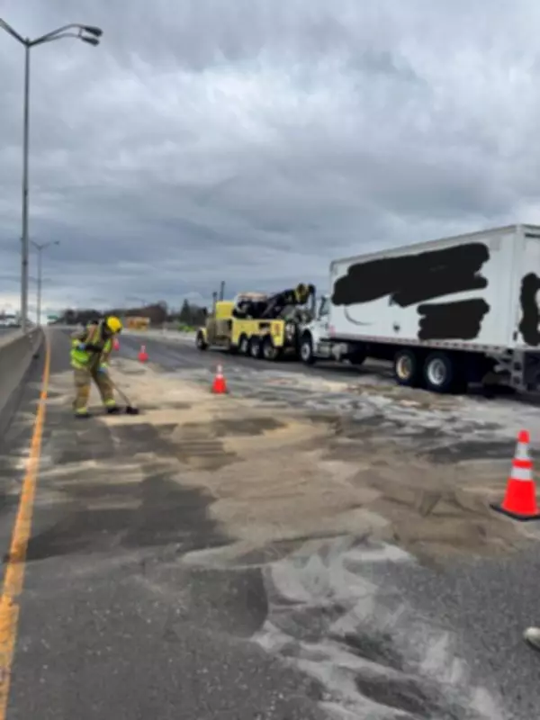 WB Hwy. 401 Closed in Oshawa After Collision Causes Diesel Spill